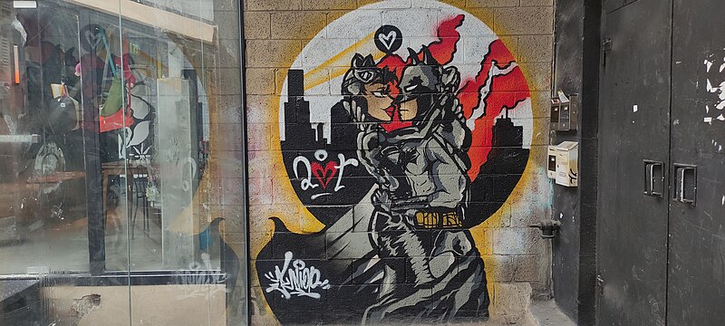 File:Batman and Catewoman Graffiti.jpg