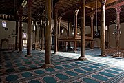 Mezquita Eşrefoğlu en Beyşehir (1297), un ejemplo de mezquita hipóstila de madera