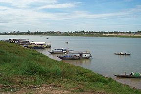 Valtys Tonlesapo upėje