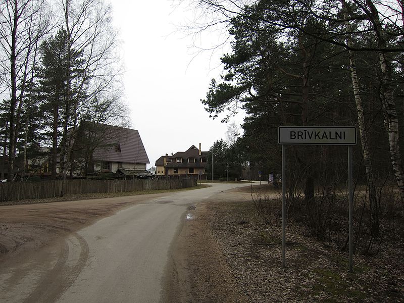 File:Brīvkalni.jpg