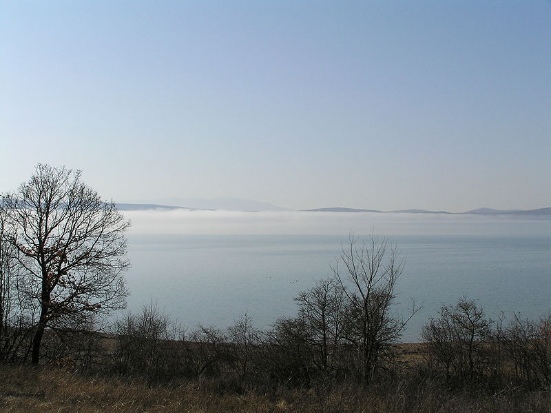 File:Busko jezero.JPG