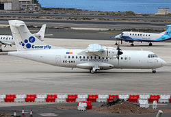 CanaryFly ATR 42-320 no aeroporto de Gran Canaria