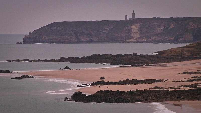 File:Cap Frehel vom Saint Michel.jpg