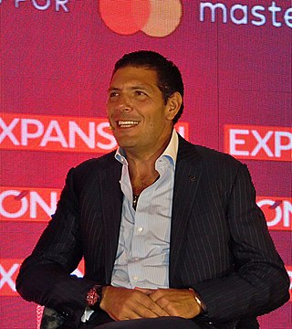 <span class="mw-page-title-main">Carlos Hank González (businessman, born 1971)</span> Mexican businessman and banker