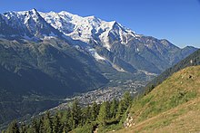 Chamonix valley with the Mont Blanc at background, the highest mountain in the Alps and Western Europe on the border with Italy Chamonix valley from la Flegere,2010 07.JPG