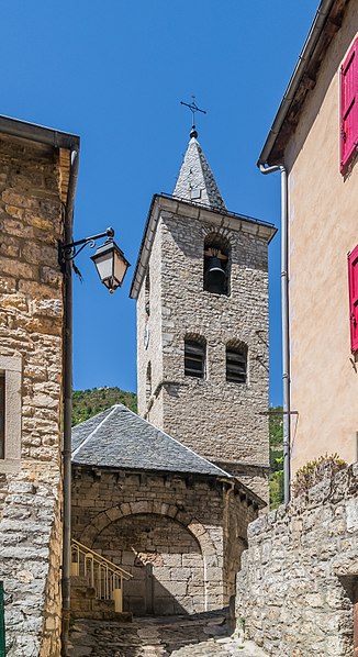 File:Church of Notre-Dame-du-Gourg in Sainte-Enimie 04.jpg