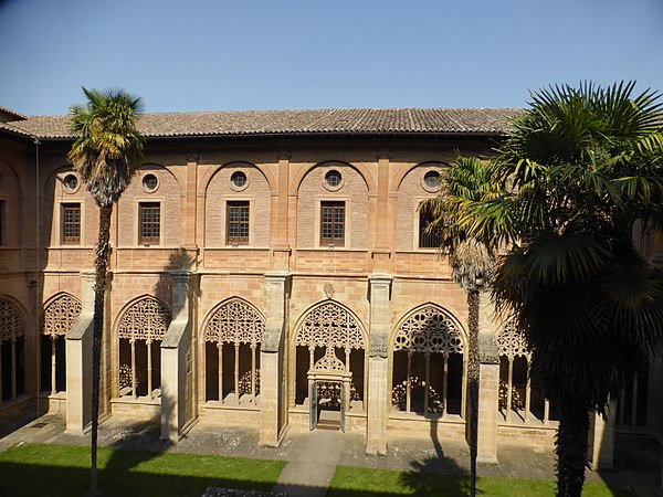 Santa María la Real. Cloisters.