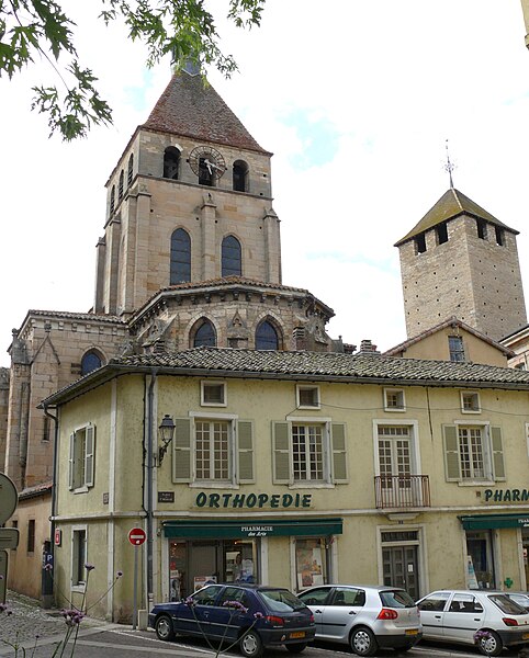 File:Cluny - Eglise Notre-Dame et tour des Fromages -487.jpg