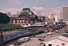 Amtrak's Coast Starlight at Tacoma in 1974. Coast Starlight at Tacoma's Union Station in 1974.jpg