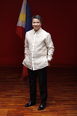 <span class="mw-page-title-main">Sherwin Tugna</span> Filipino politician