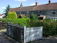 A view of a rank of cottages, High Street, Oldland Common Cottages, Oldland Common High Street - geograph.org.uk - 1705190.jpg