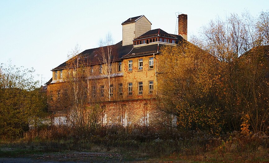 Firmengebäude ehemals "Cruse & Co", Franz-Lehmann-Straße (Foto 2012)