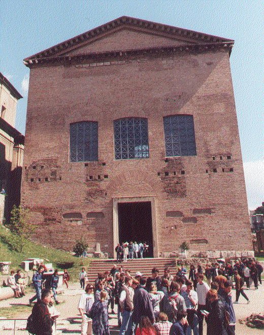 De "Curia Iulia" op het Forum Romanum, de vergaderplaats van de senaat