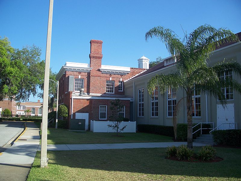 File:Daytona Beach White Hall back01.jpg