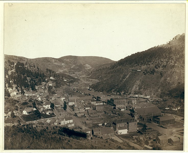 File:Deadwood, (S.D.) from Mrs. Livingston's Hill LCCN99613869.jpg