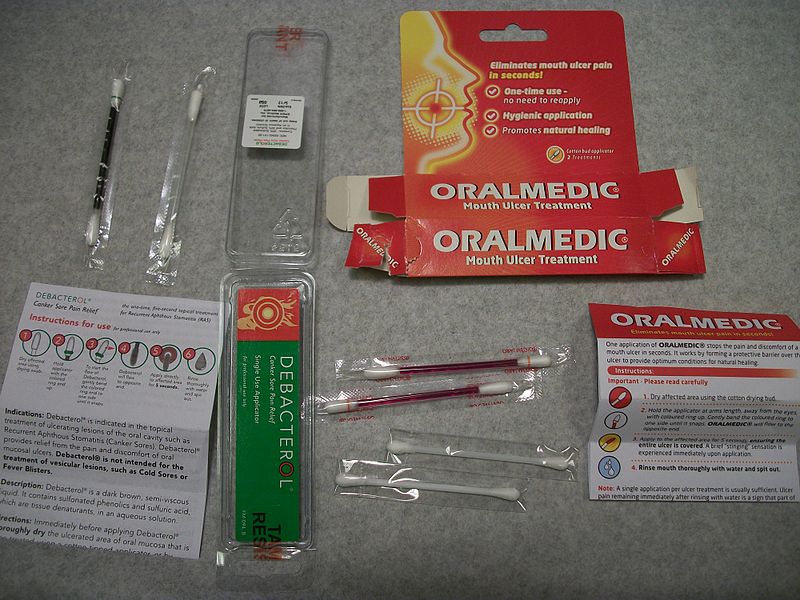 File:Debacterol and Oralmedic swabs and packaging.jpg