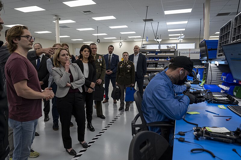 File:Deputy Secretary of Defense Kathleen Hicks visits the Defense Innovation Unit, Kodiak Robotics, and Skydio headquarters during a trip to Mountain View, California on December 12, 2023 - 31.jpg