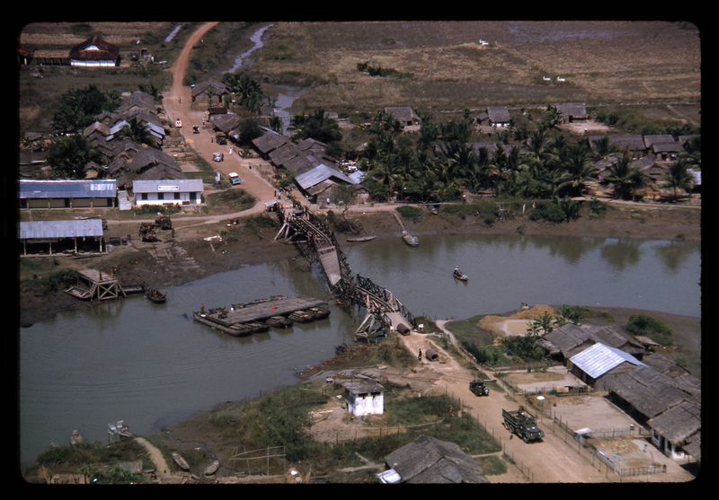 File:Destroyed bridge, January 1967.png