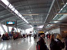 Зона регистрации в аэропорту Эйндховен.