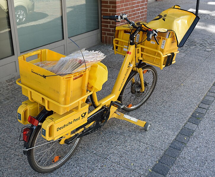 Datei:Elektrofahrrad der Deutschen Post in Braunschweig NIK 0078.jpg