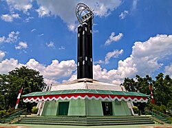 坤甸市內的赤道紀念碑