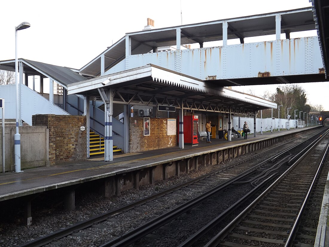 Erith railway station