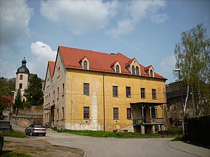 Eulau, Herrenhaus met op de achtergrond de dorpskerk