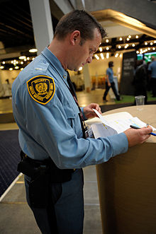 United Nations security officer at the 2009 United Nations Climate Change Conference in Copenhagen. FN polis vid COP15 i Kopenhamn 2009.jpg