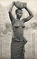 Femme tatouée Dioula-Malinké (Guinée).jpg