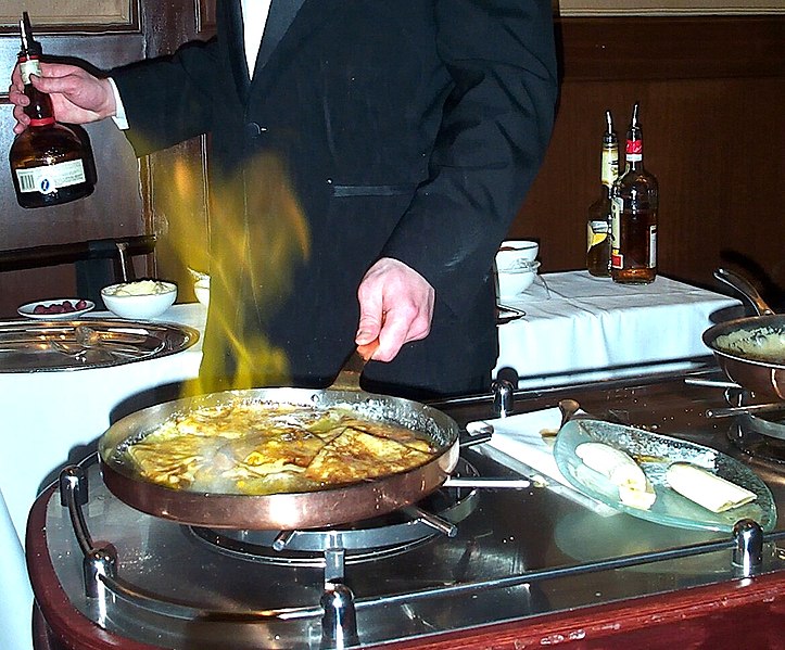 File:Flambé crepes-01.jpg