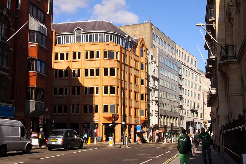 File:Fleet Street - geograph.org.uk - 2197463.jpg