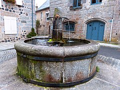 Fontaine de Saint-Urcize.