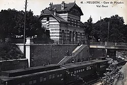 Мёдонский вокзал на рубеже веков