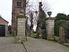 Gerbang dan gerbang dermaga, Gereja St Andrew, Tarvin.jpg
