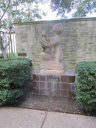 <i>Madonna and Child</i> (Umlauf)