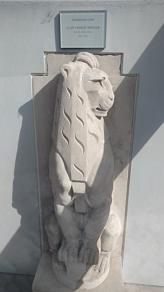 File:Guardian Lion by Sir Charles Wheeler (facing right).jpg