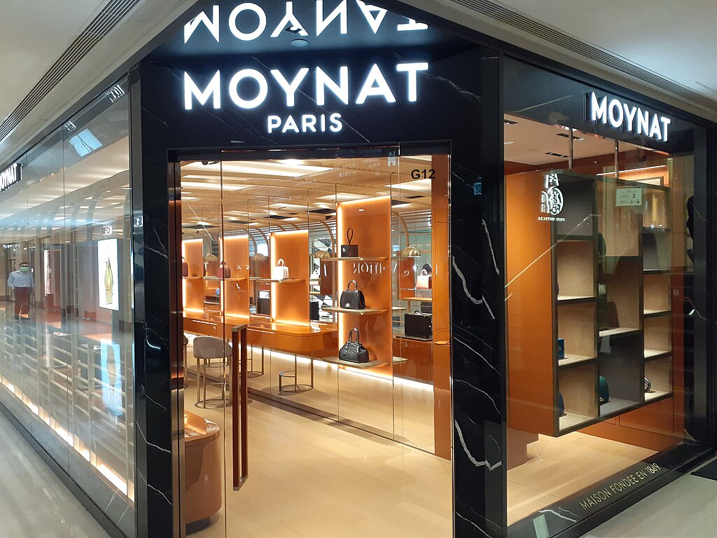 MOYNAT PARIS