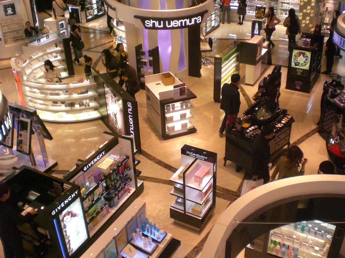 File:HK TST East Mody Road DFS Galleria Chinachem Golden Plaza