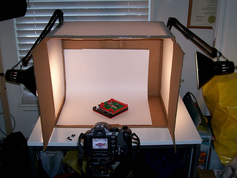 File:Homemade Lightbox built for Photographing LEGO.jpg