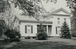 House at 7066 Lobdell Road.png