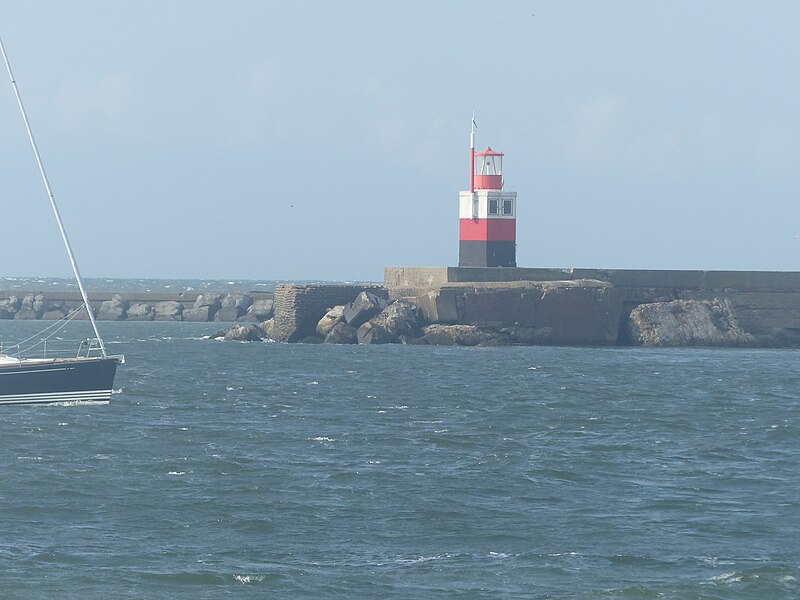 File:IJmuiden aan Zee (24).jpg