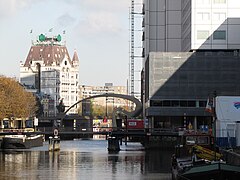 Ibisbrug et en arrière-plan, la Witte Huis