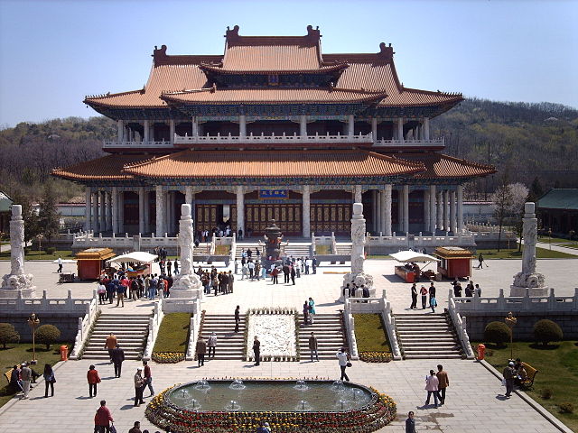 Image: Jade Buddha Palace in Anshan