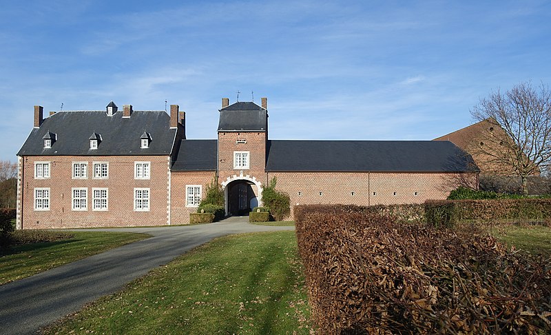 File:Kasteelhoeve Nieuwerkerken Lb 01.jpg