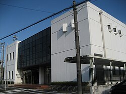 川口市立新郷図書館