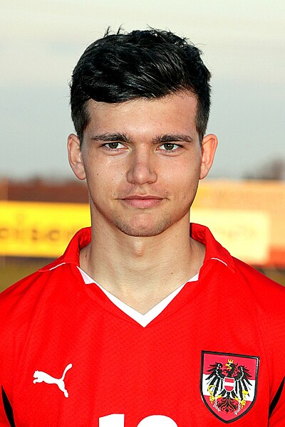 File:Kevin Stöger (VfB Stuttgart), Austria U-19 (01).jpg