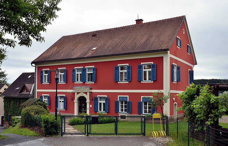 File:Kindergarten, alter Pfarrhof, Gleinstätten 3.jpg