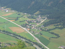Kohlstatt seen from Zwenberg.jpg