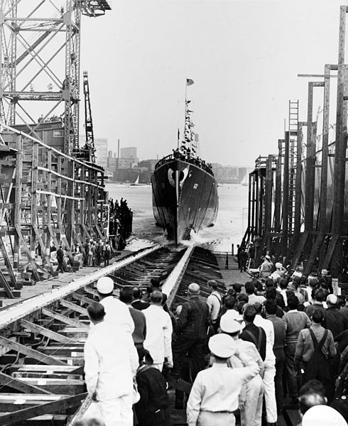 File:Launch of USS Cowie (DD-632) at the Boston Navy Yard on 27 September 1941.jpg