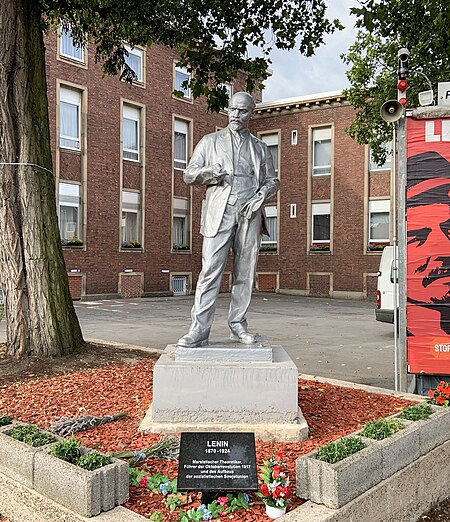 Lenin Statue MLPD Gelsenkirchen